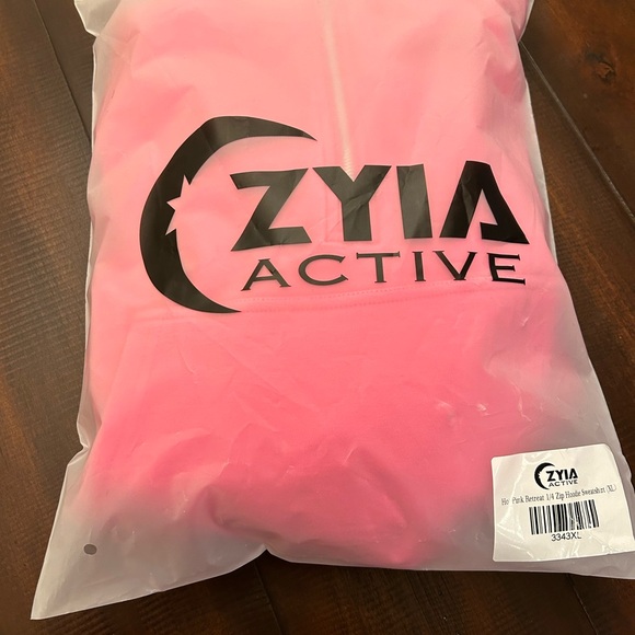 Zyia Hot Pink Retreat 1/4 Zip Hoodie 🦄🩷 - Picture 2 of 3